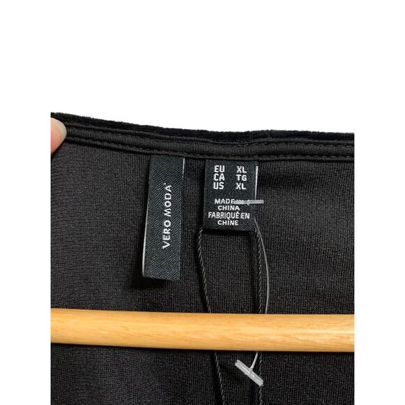 Vero Moda Athena Zip Detail Velvet Crop‎ Top Black XL NEW - Picture 4 of 8